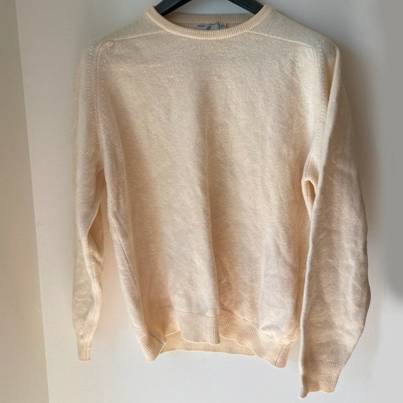 Vintage Wool cream James Pringle sweater Scotland Pristine Crew Neck Warm 100% - Picture 2 of 7